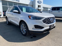 // EXCELLENT CONDITION! // Experience refined driving with the 2019 Ford Edge Titanium, now availabl... (image 2)