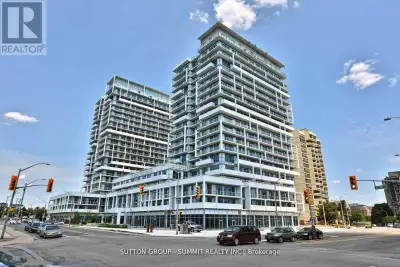 Welcome To This Stunning Contemporary unit with 2 Bedroom 2 Bath and 2 PARKINGS spots and 1 Locker,...