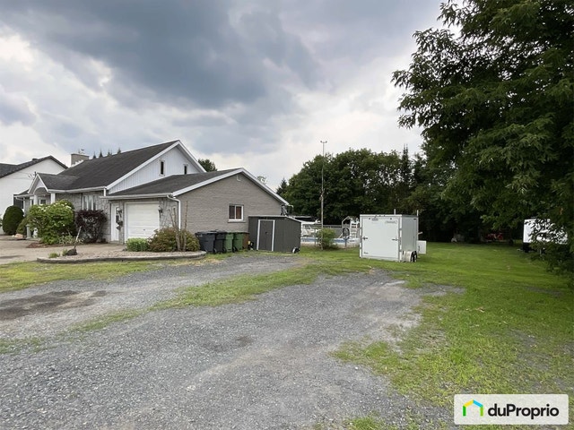 $599,900 - 1 1/2 Storey for sale in Drummondville (St-Nicéphore) — photo 2