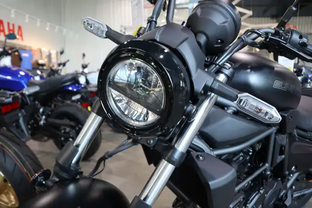 2025 Kawasaki ELIMINATOR 500 Black in Street, Cruisers & Choppers in Edmonton - Image 7