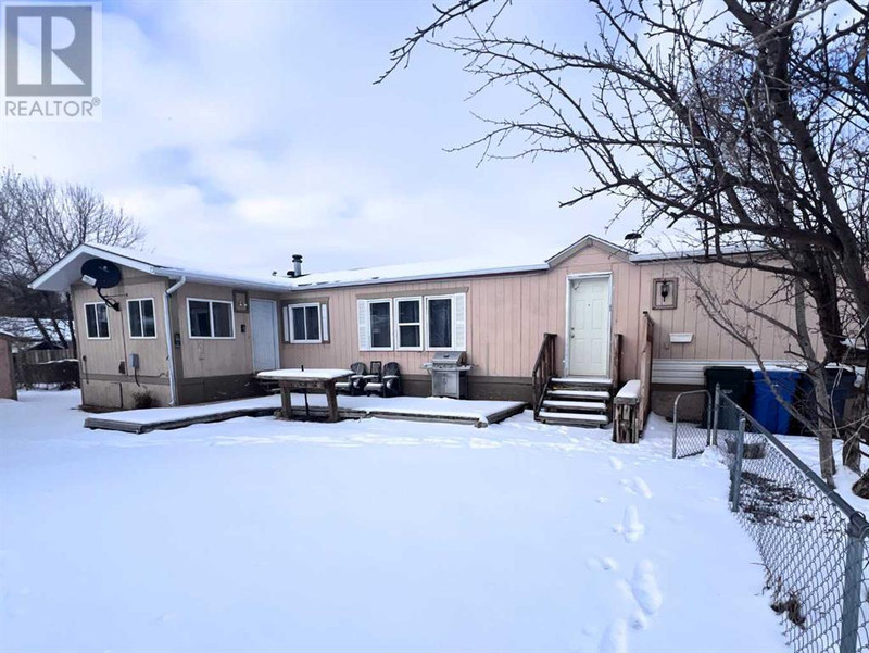 31, 2460 Southview Dr SE Medicine Hat, Alberta Houses for Sale