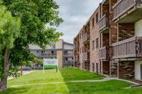 Amenities: Air Conditioning • Private Yard • Quiet Building Suite & Building: Spacious one-bedroom,... (image 7)