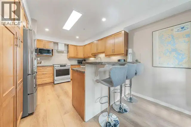222, 6868 Sierra Morena Boulevard SW Calgary, Alberta in Condos for Sale in Calgary - Image 8