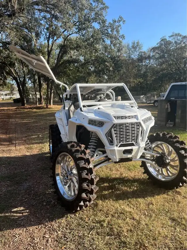 2017 POLARIS RZR 1000 CUSTOM 1000CC-WHITE! in ATVs in Dartmouth - Image 4