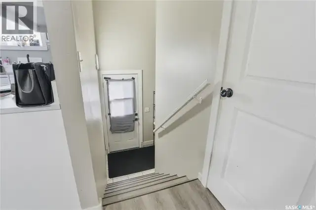119 - 121 Olmstead ROAD Saskatoon, Saskatchewan in Houses for Sale in Saskatoon - Image 3