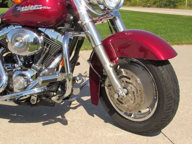 2004 Harley-Davidson FLHRSI Road King Custom in Sport Touring in Leamington - Image 7