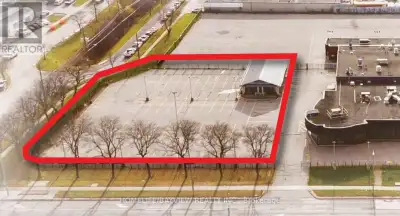 For SubLease -RARE FIND- Prime Large Automotive Sales Centre on Eglinton Avenue An exceptional oppor...
