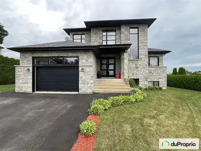 Superbe maison contemporaine haut de gamme en plein coeur d'un quartier paisiblement, près des école...