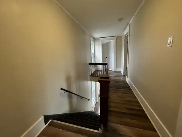 Bright & Charming 3-Bedroom Unit (A) in Belleville in Long Term Rentals in Belleville - Image 6