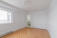 Akelius studio apartment for rent. Located near ave Mont-Royal in the Plateau Mont-Royal neighborhoo... (image 6)