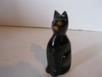 BUFFALO HORN BLACK CAT CARVING