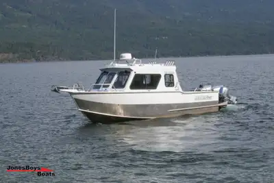 Twin 150hp VTec Honda’s 15hp Honda Power Thrust kicker Garmin Gps / Chartplotter front & rear statio...