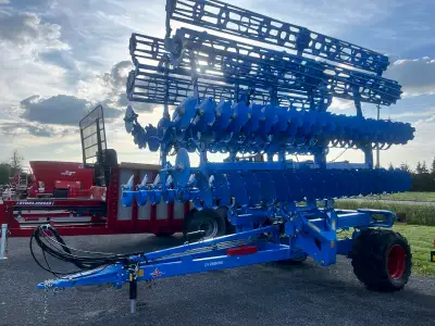 33 FOOT WORKING WIDTH (10 METRES) DOUBLE REAR ROLLER 3 POINT LINKAGE HYDRAULIC DOUBLE ACTING HYDRAUL...