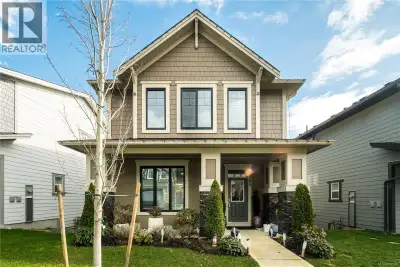 OH Sat 2-4 Welcome to this beautifully upgraded Westwick home in the heart of Royal Bay, offering ov...
