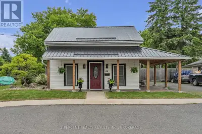 Move-in ready and full of charm, this beautifully updated 3 bedroom, 1 bathroom home in Napanee is r...