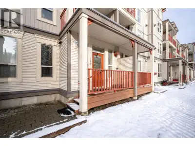 One of the best located units in the Creekside Complex. The Wildwood Building is part of phase 4, th...