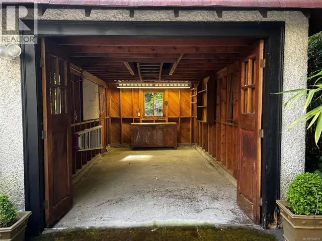 1648 Rockland Ave Victoria, British Columbia in Houses for Sale in Victoria - Image 35