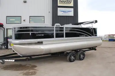 2024 210 HARRIS FISH CRUISE WITH 60 MERCURY AND TRAILER