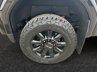 Welcome to Capital GMC! This 2026 GMC Sierra 2500HD in Onyx Black is equipped with 4WD and Turbochar... (image 8)