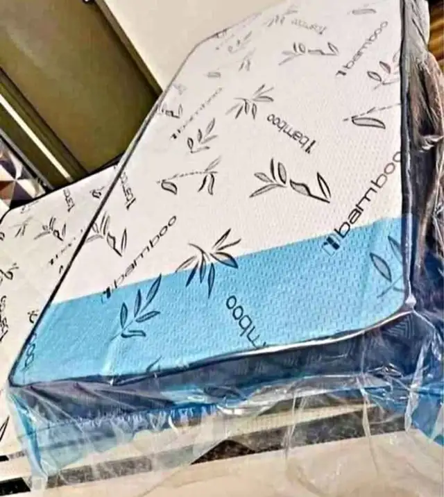 Sale on mattress with cash on delivery in Beds & Mattresses in City of Toronto - Image 4