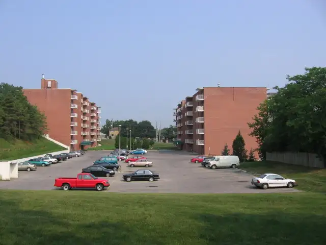 2 Bedroom Apartment in Guelph in Long Term Rentals in Guelph - Image 7
