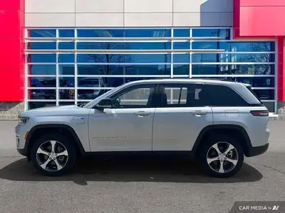 2023 Jeep Grand Cherokee 4xe Navigation | Pano Roof | Rear Seat, View more