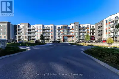 Welcome to this beautiful 1-bedroom, 1-bathroom condo in the desirable Royal Windsor community. This...