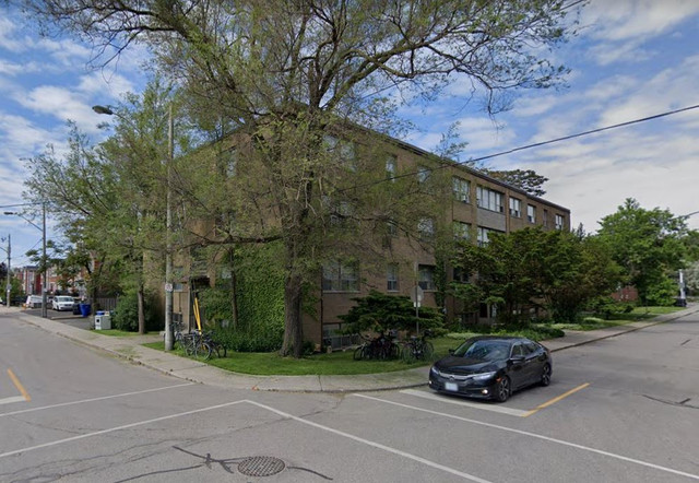 Golden Equity Properties at 15 Bater Avenue in Long Term Rentals in City of Toronto - Image 2
