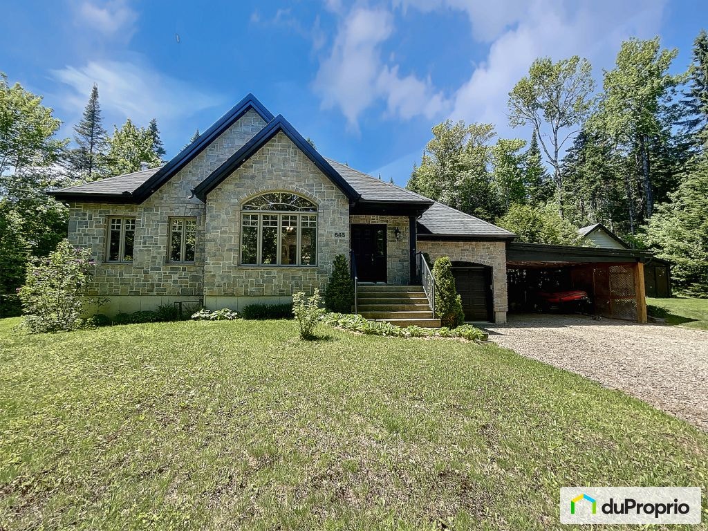$574,000 - Bungalow for sale in Ivry-Sur-Le-Lac — photo 1