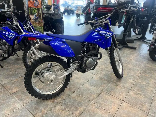 2025 YAMAHA TT-R 230 in Dirt Bikes & Motocross in Saguenay - Image 4