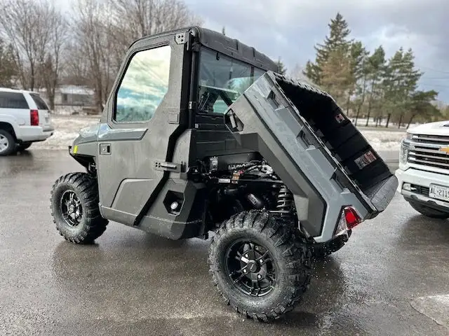 2026 Polaris RANGER XP1000 NorthStar Premium Stealth Gray RANGER in ATVs in Ottawa - Image 8