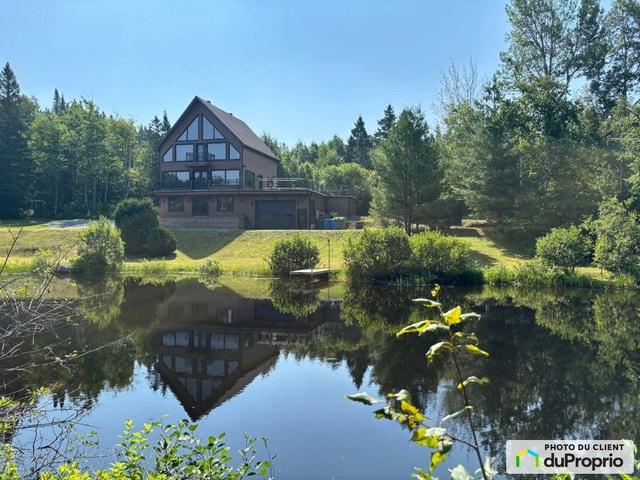 $1,150,000 - 1 1/2 Storey for sale in Baie-St-Paul — photo 2