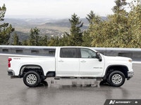 Dominate any task with the formidable 2025 Chevrolet Silverado 2500HD LT. This stunning Summit White... (image 5)