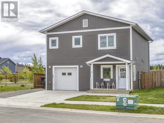 4 ISKOOT CRESCENT Whitehorse, Yukon in Houses for Sale in Whitehorse - Image 2