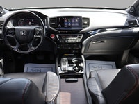 SAFETY INCLUDED LOCAL ONTARIO CAR 12 SERIVCE RECORDS 7 PASSENGERS Very Clean Honda Pilot BLACK EDITI... (image 9)