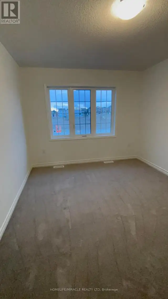 41 LOWER STREET Barrie, Ontario in Long Term Rentals in Oakville / Halton Region - Image 32