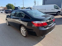 All vehicles come with a full vehicle History Report, ask to see it! 2015 Honda Accord touring featu... (image 4)