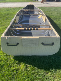 NEW Sportspal 14' flat back aluminum canoe with paddles