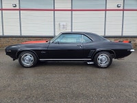 Z28 tribute. Fresh GM Carte motor 350ci 330hp and M21 4 speed manual transmission with 12 bolts POSI... (image 3)