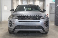 Land Rover Range Rover Evoque P250 R-Dynamic SE 2023: - Extérieur métallisé gris EIGER et intérieur... (image 5)