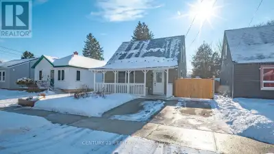 Welcome to 80 Aberdeen Avenue in Brantford. This charming 1.5-storey, move-in-ready home has been re...