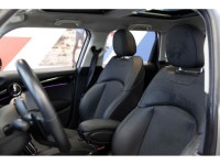 Climate Control, Synthetic Leather Seats, Forward Collision Mitigation, LED Lights, Air Conditioning... (image 8)