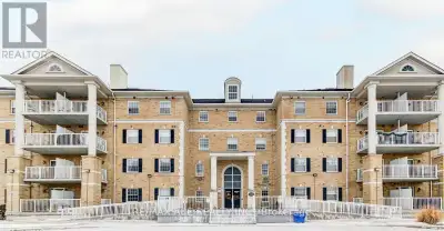 320 - 7428 MARKHAM ROAD Markham (Middlefield), Ontario