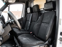 . Engine: 6 Cylinder Engine (image 9)