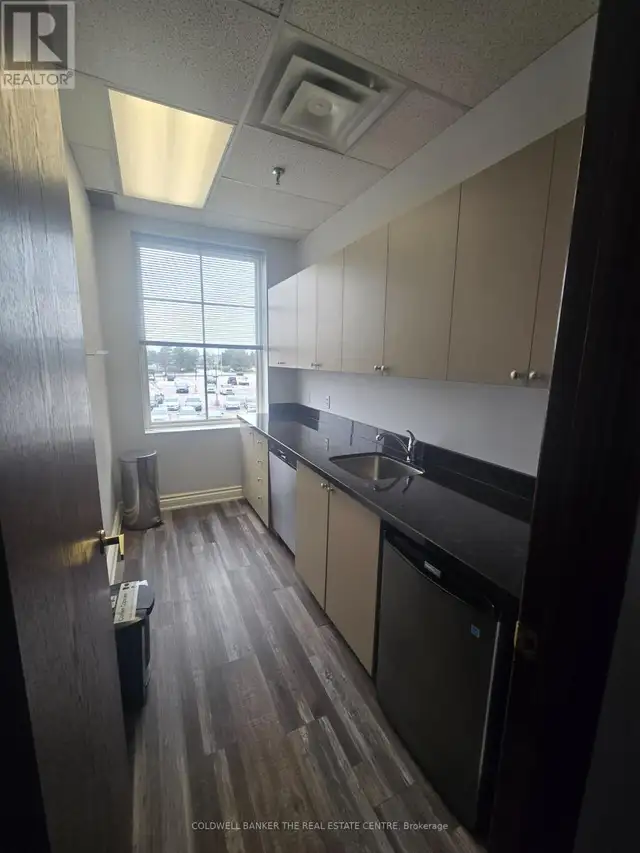 3/300 - 5025 ORBITOR DRIVE Mississauga (Airport Corporate), Onta in Commercial & Office Space for Rent in Mississauga / Peel Region - Image 8