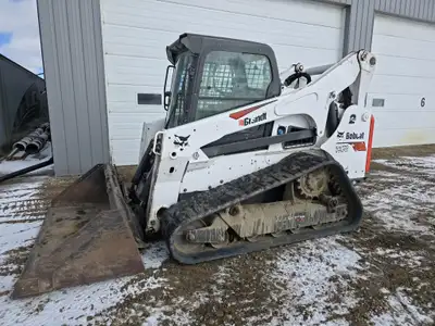 Bobcat T870 skid steer, 2 speed, ISO/H pattern joystick controls, new drive sprockets, positive air...