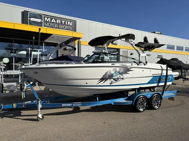 2017 Monterey 238 SS SURF in Powerboats & Motorboats in Saskatoon - Image 3