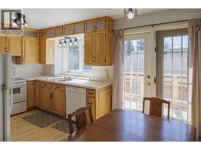 1128 3RD AVENUE McBride, British Columbia in Houses for Sale in Quesnel - Image 9