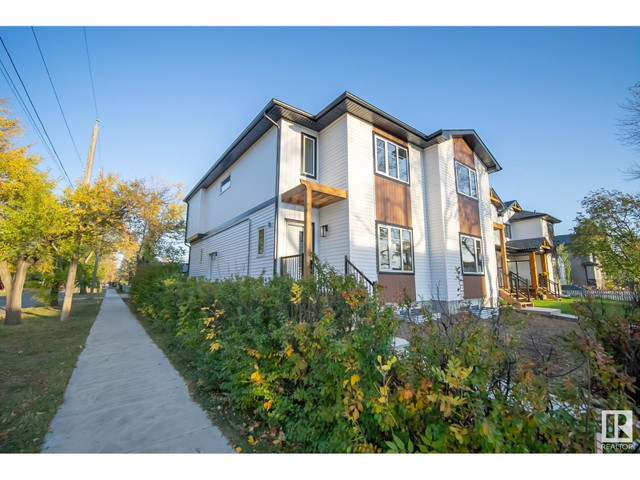 11345 127 ST NW Edmonton, Alberta in Houses for Sale in Edmonton - Image 4