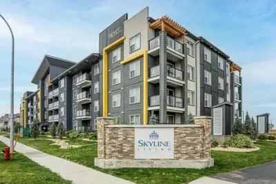 Building Description ONE MONTH FREE RENT* *Conditions apply. Inquire for details. Welcome to Addison...